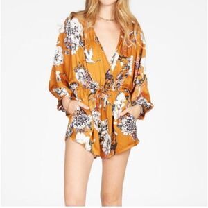 Knot Sisters Brown White and Black Floral V Neck Long Sleeve Romper Size Medium